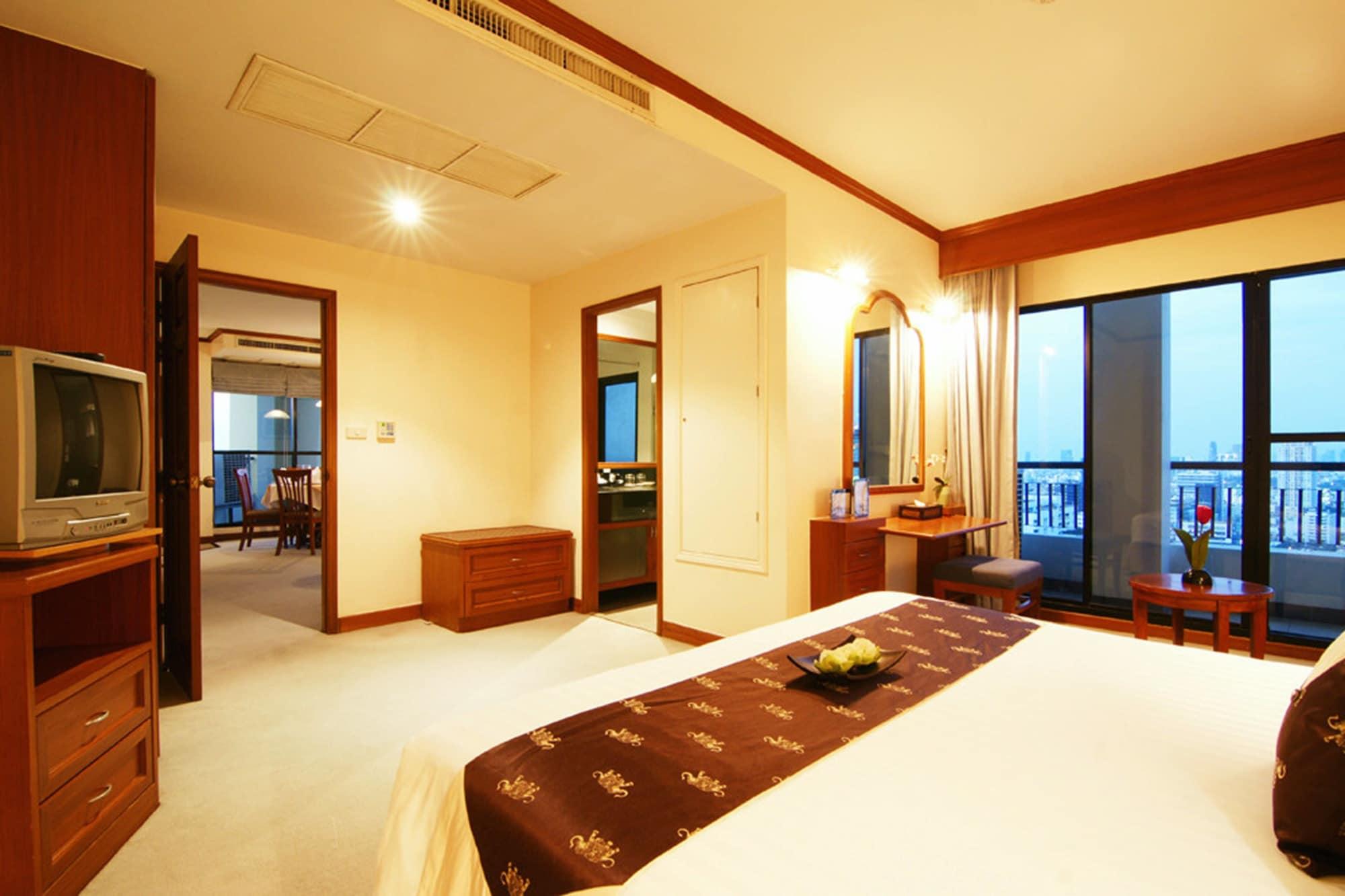 Grand Diamond Suites Hotel Bangkok Dış mekan fotoğraf
