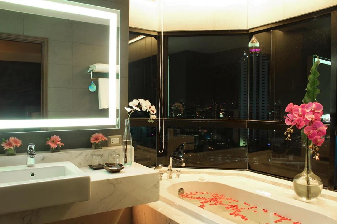 Grand Diamond Suites Hotel Bangkok Dış mekan fotoğraf