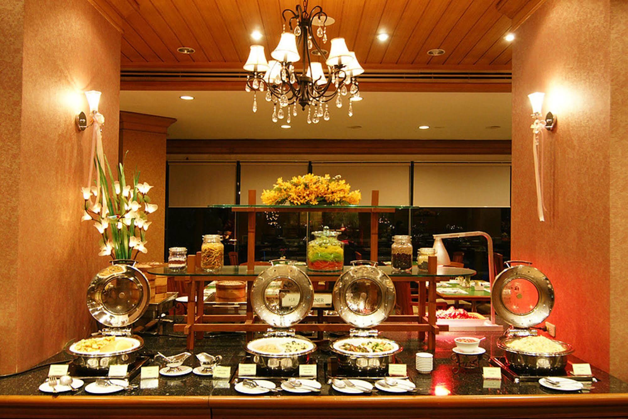 Grand Diamond Suites Hotel Bangkok Dış mekan fotoğraf
